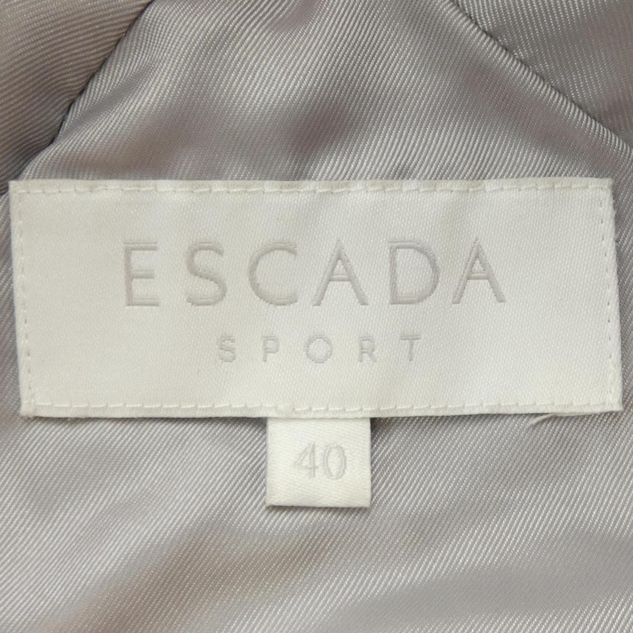エスカーダスポート ESCADA SPORT ダウンジャケット