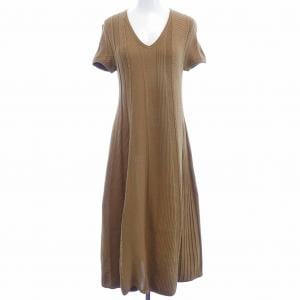 サルヴァトーレフェラガモ SALVATORE FERRAGAMO ワンピース