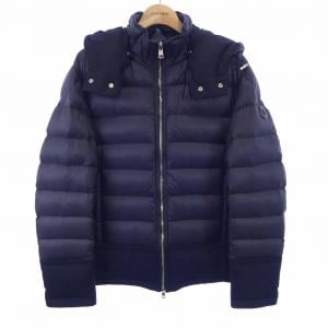 モンクレール MONCLER ダウンジャケット