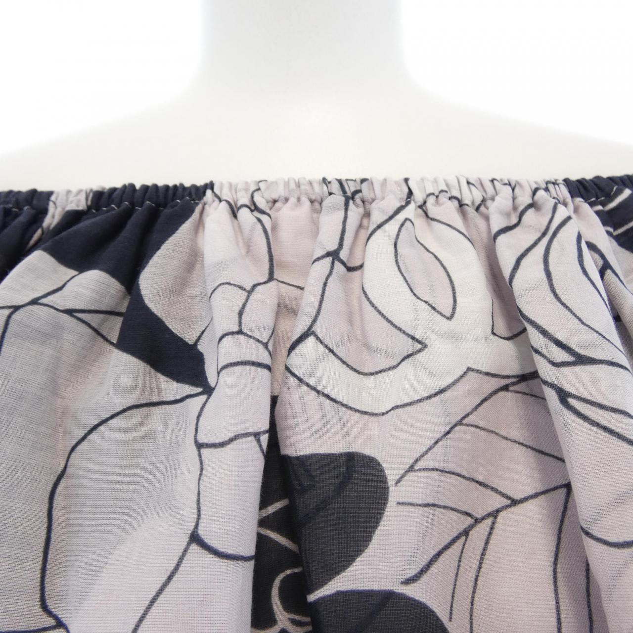 シャネル CHANEL P70156V61567 21C トップス