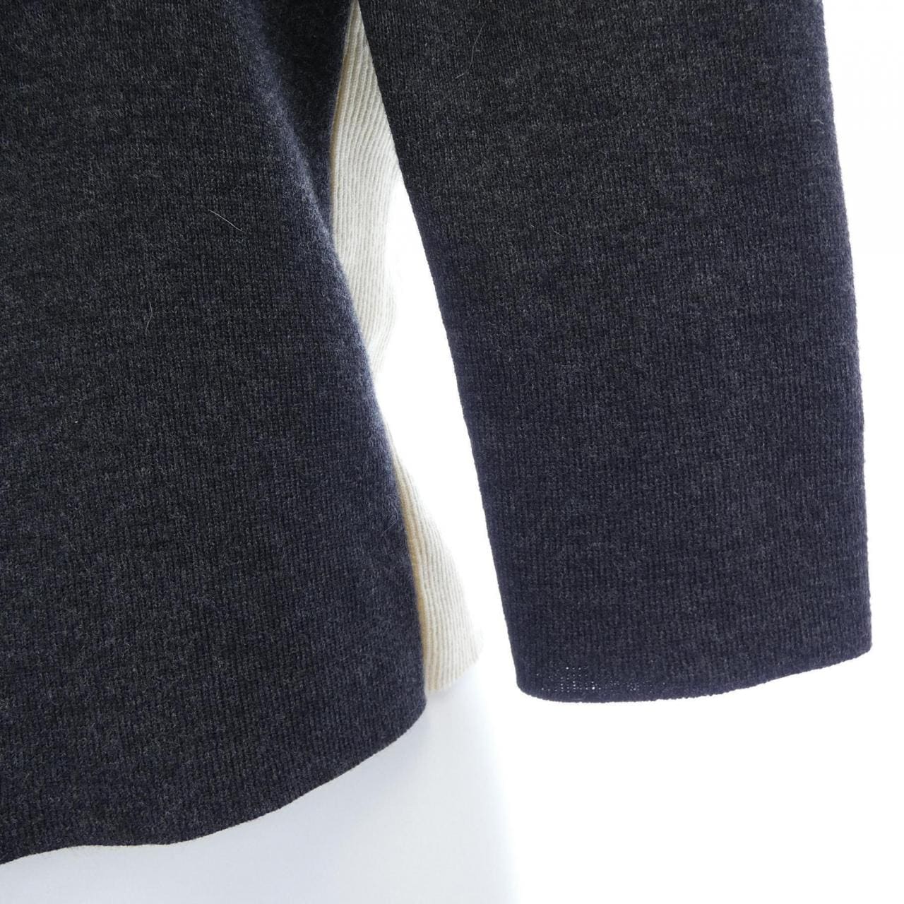 【ヴィンテージ】シャネル CHANEL P16686W02696 00A カーディガン