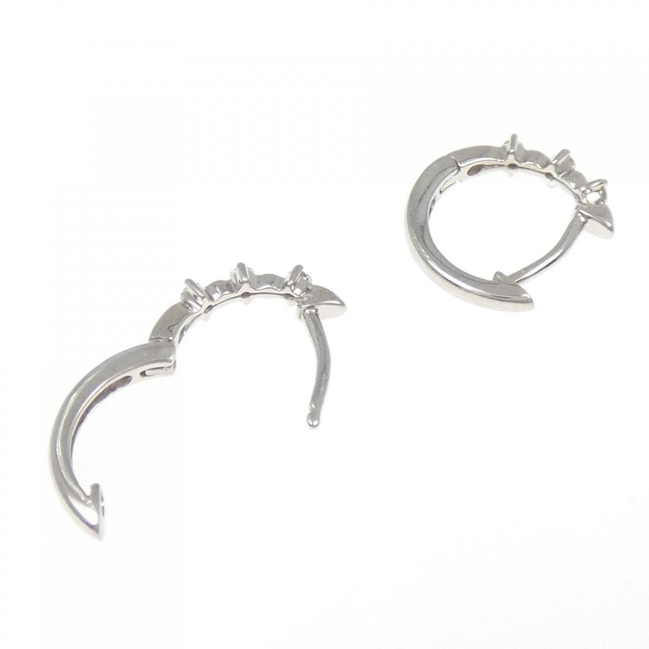 PT900 ダイヤモンド ピアス 0.04CT