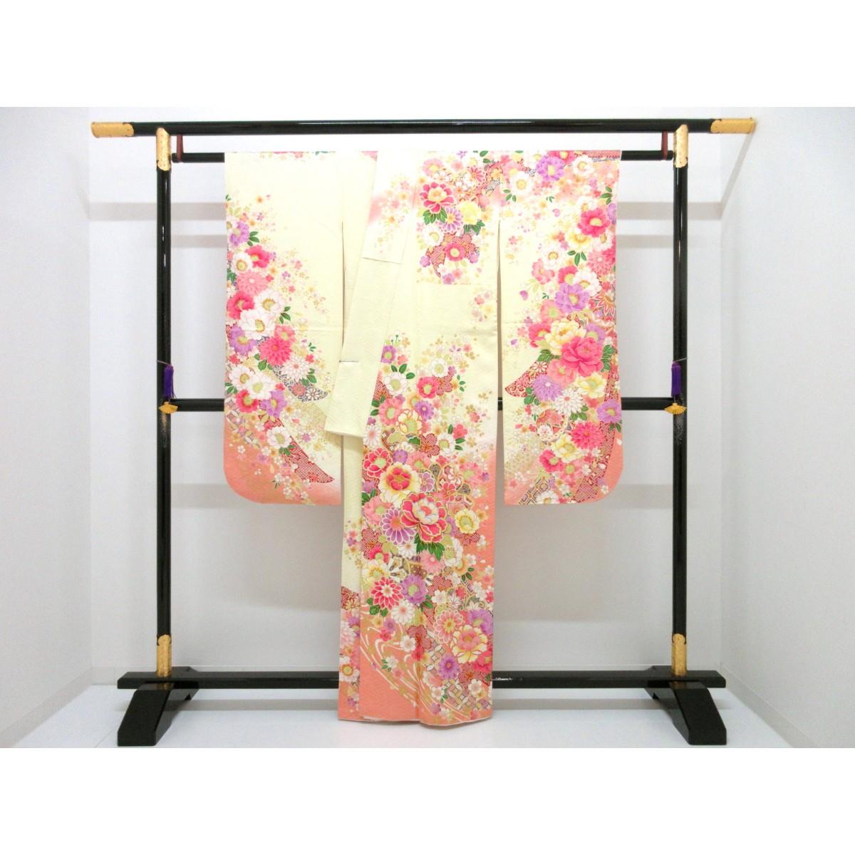 振袖　友禅金彩加工　刺繍入りボカシ染