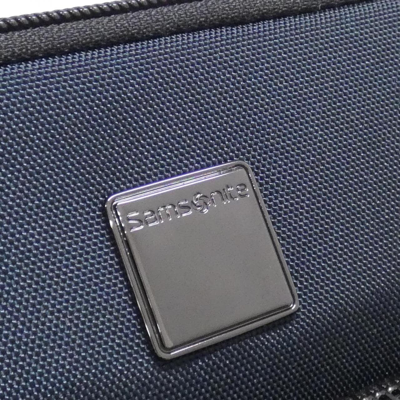 【新品】サムソナイト SACKSQUARE CROSSOVER M 4.0L 146475 ショルダーバッグ