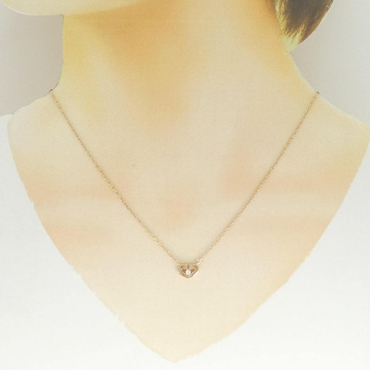 カルティエ Cハート スモール ネックレス