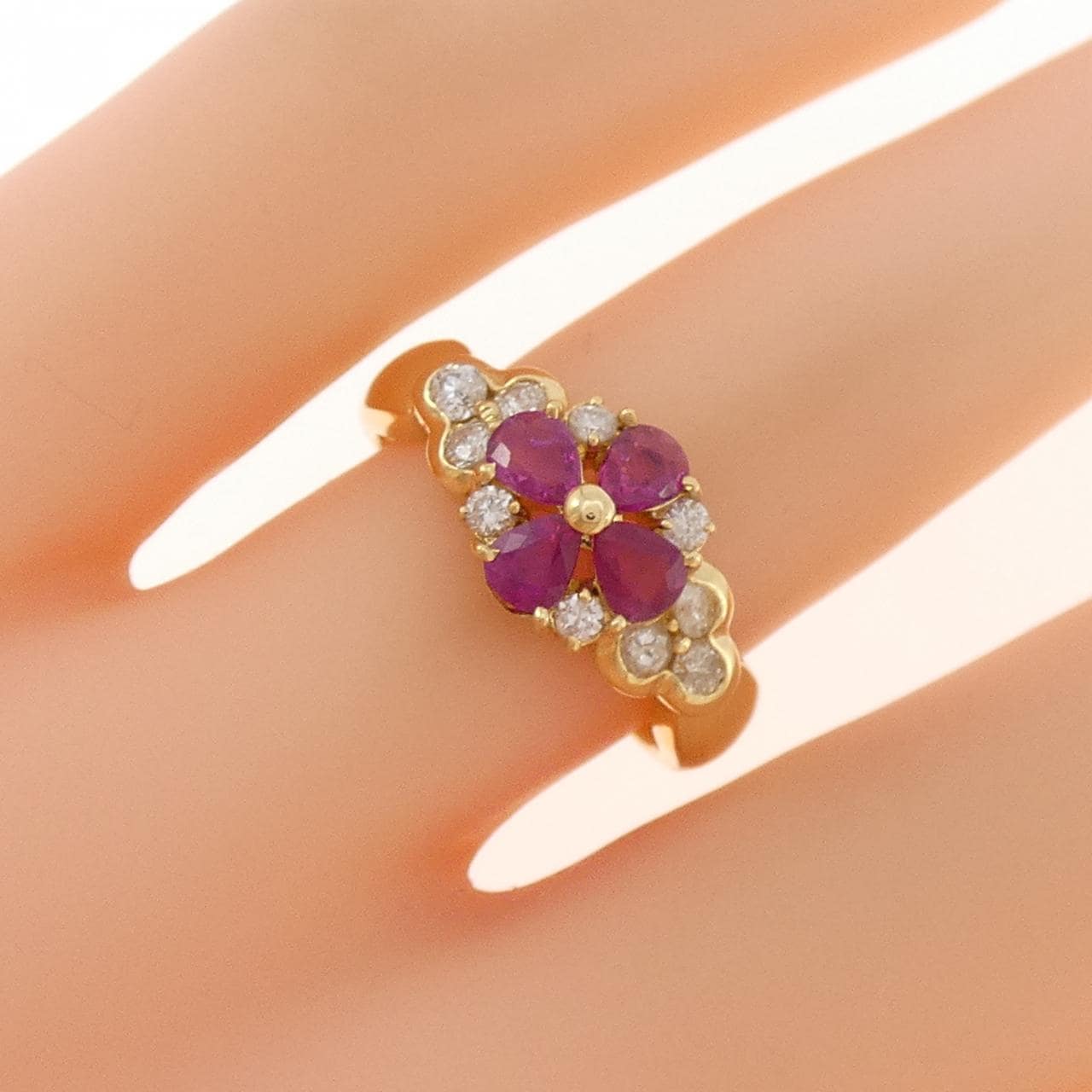 K18YG フラワー ルビー リング 0.80CT