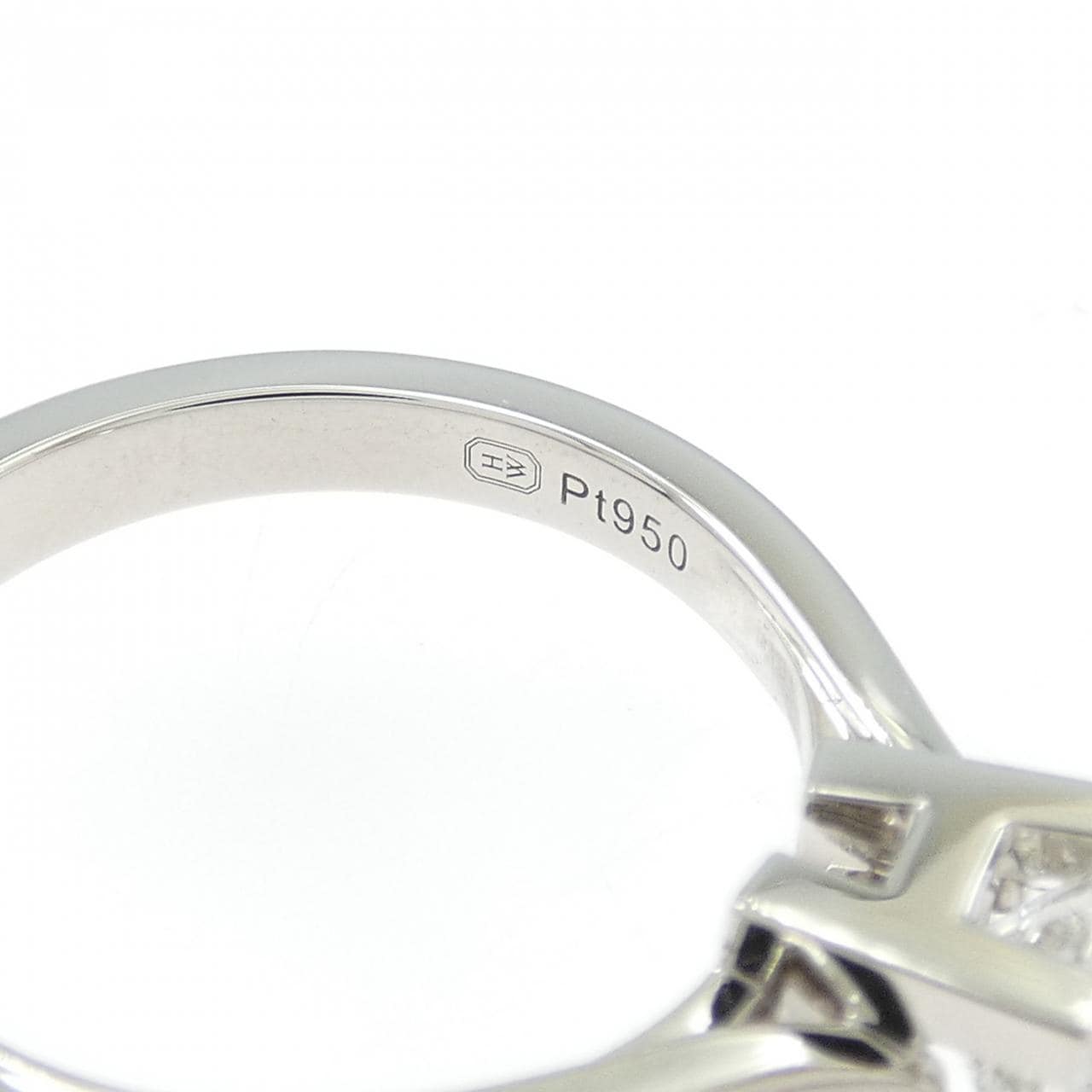 ハリーウィンストン HWリング 0.52CT