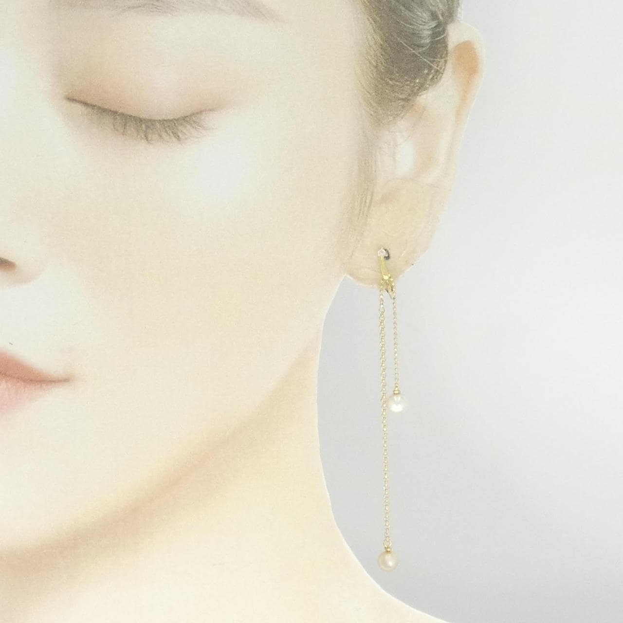 K18YG Akoya pearl earrings