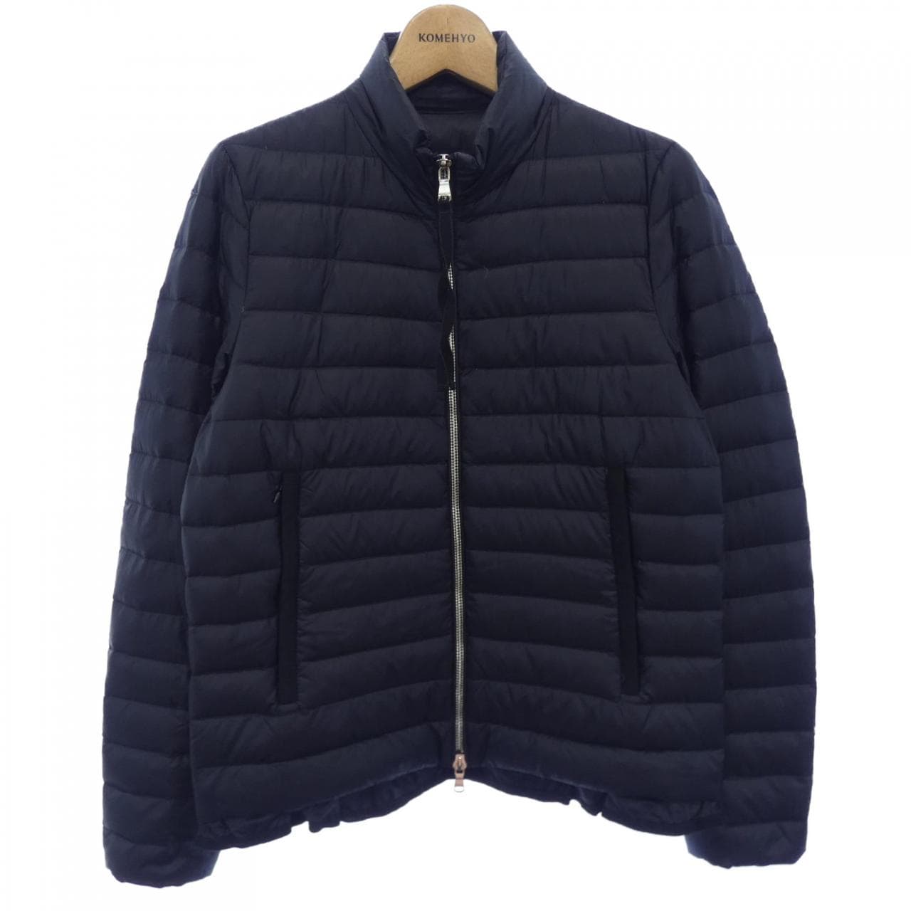 モンクレール MONCLER ダウンジャケット