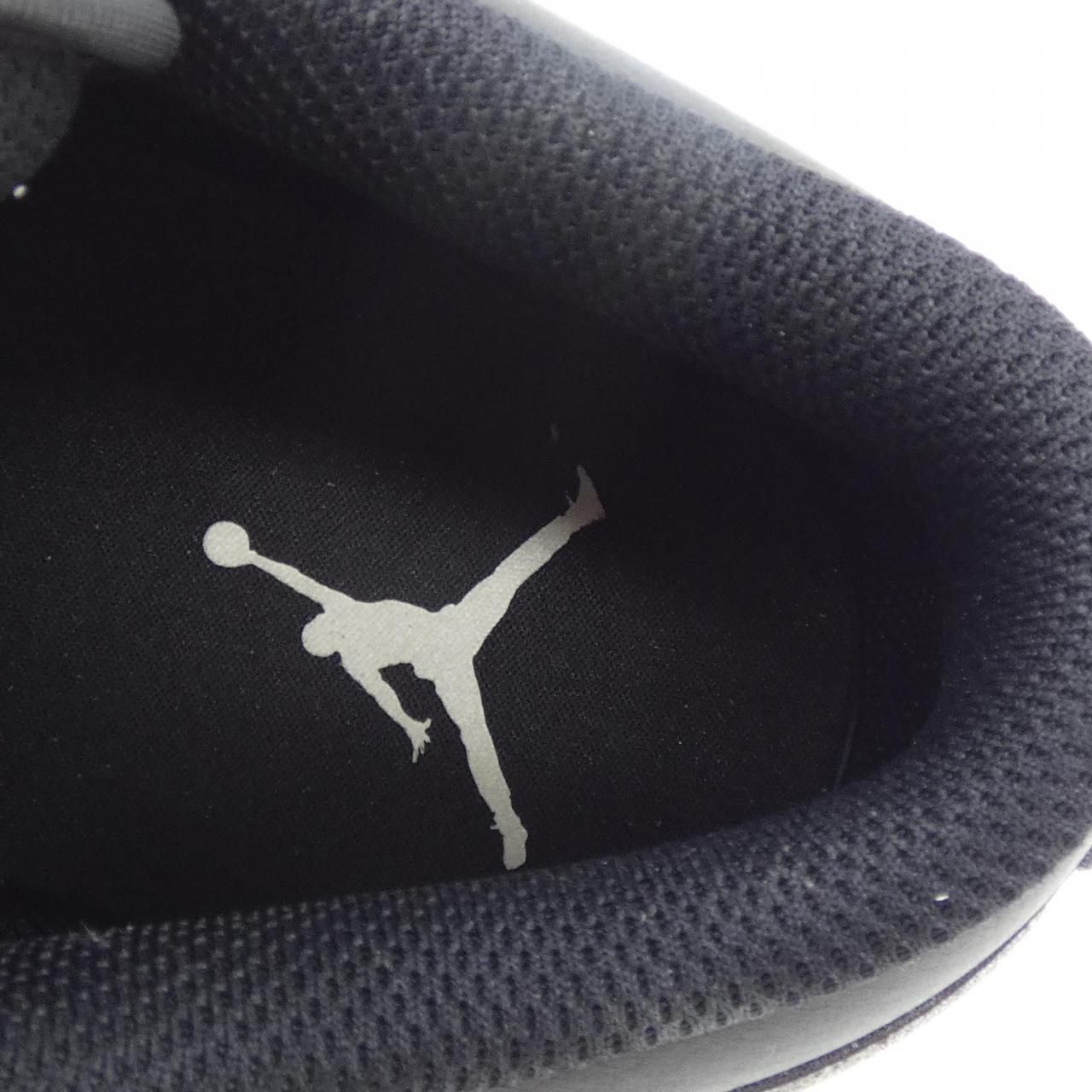 ナイキ ジョーダン NIKE JORDAN スニーカー
