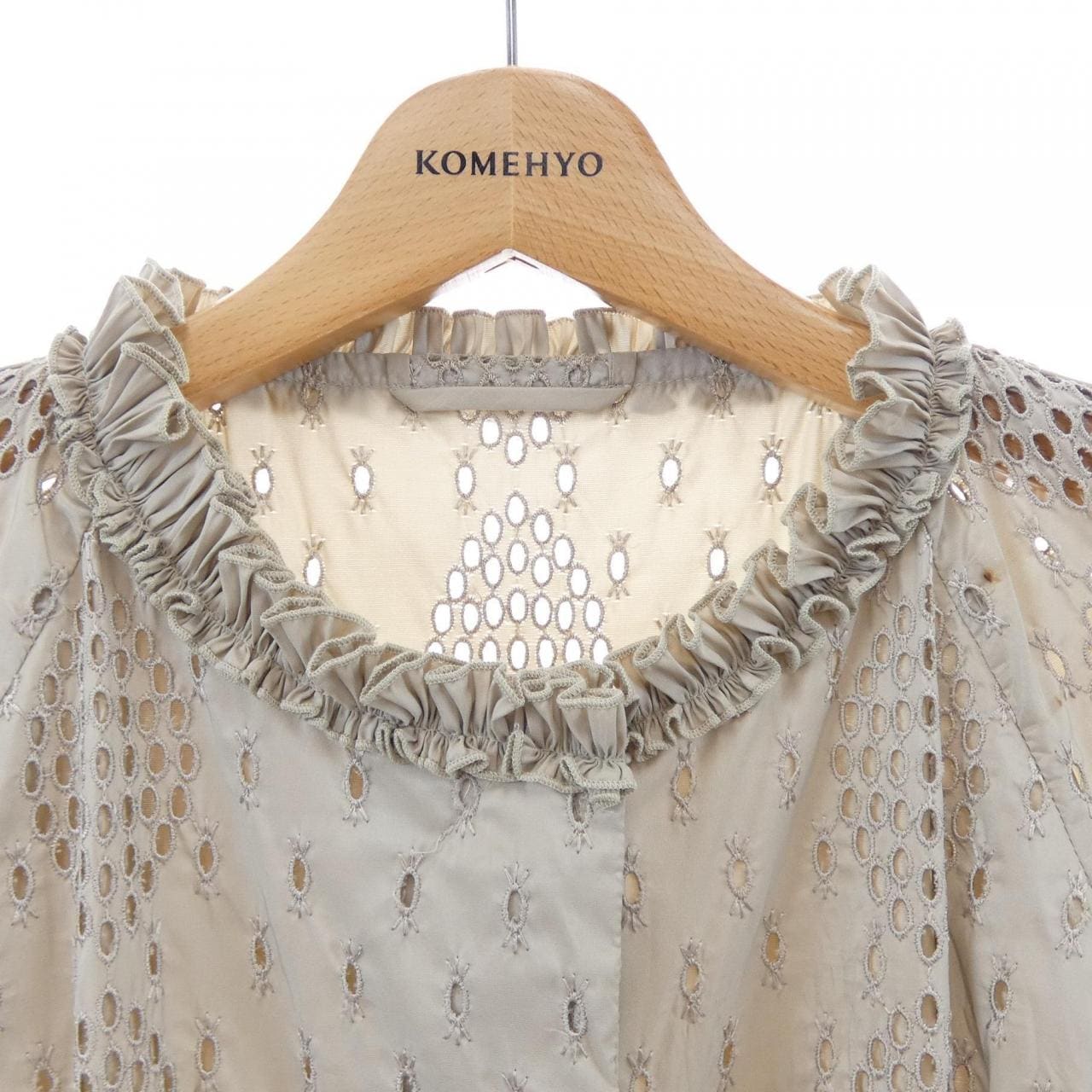 エルマンノシュエルビーノ ERMANNO SCERVINO ジャケット