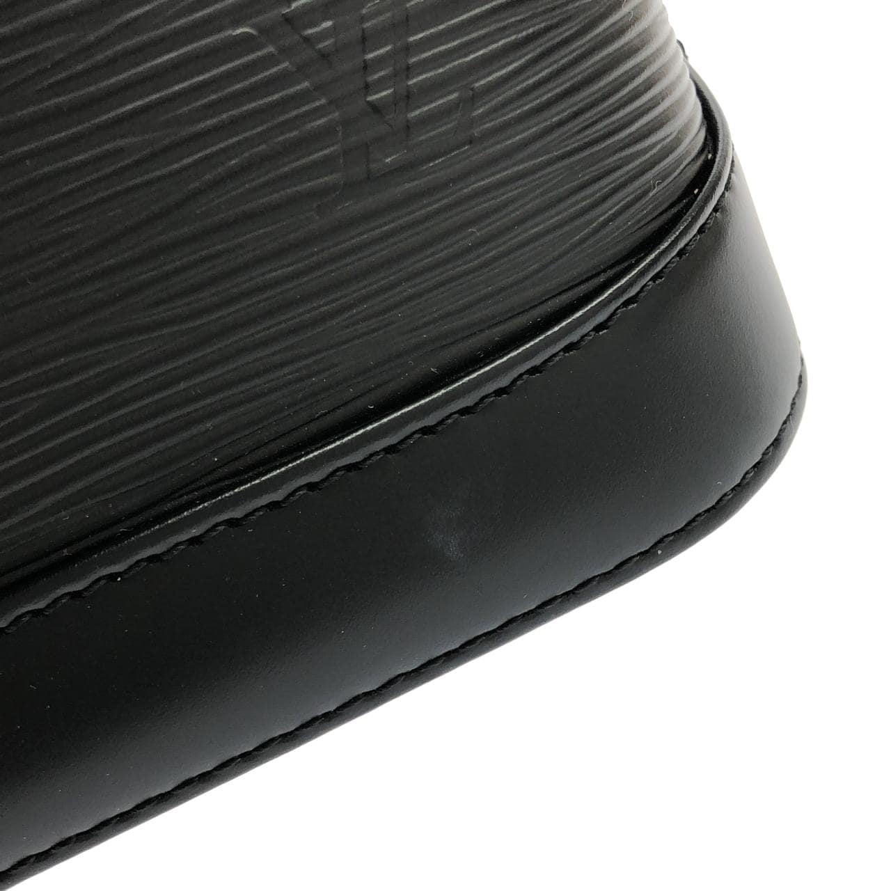 ルイヴィトン エピ アルマBB M40862 バッグ