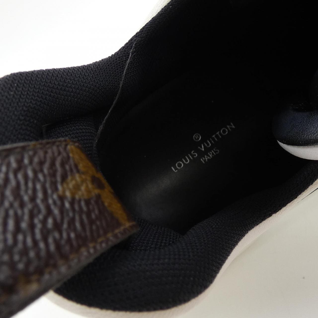 ルイヴィトン LOUIS VUITTON スニーカー