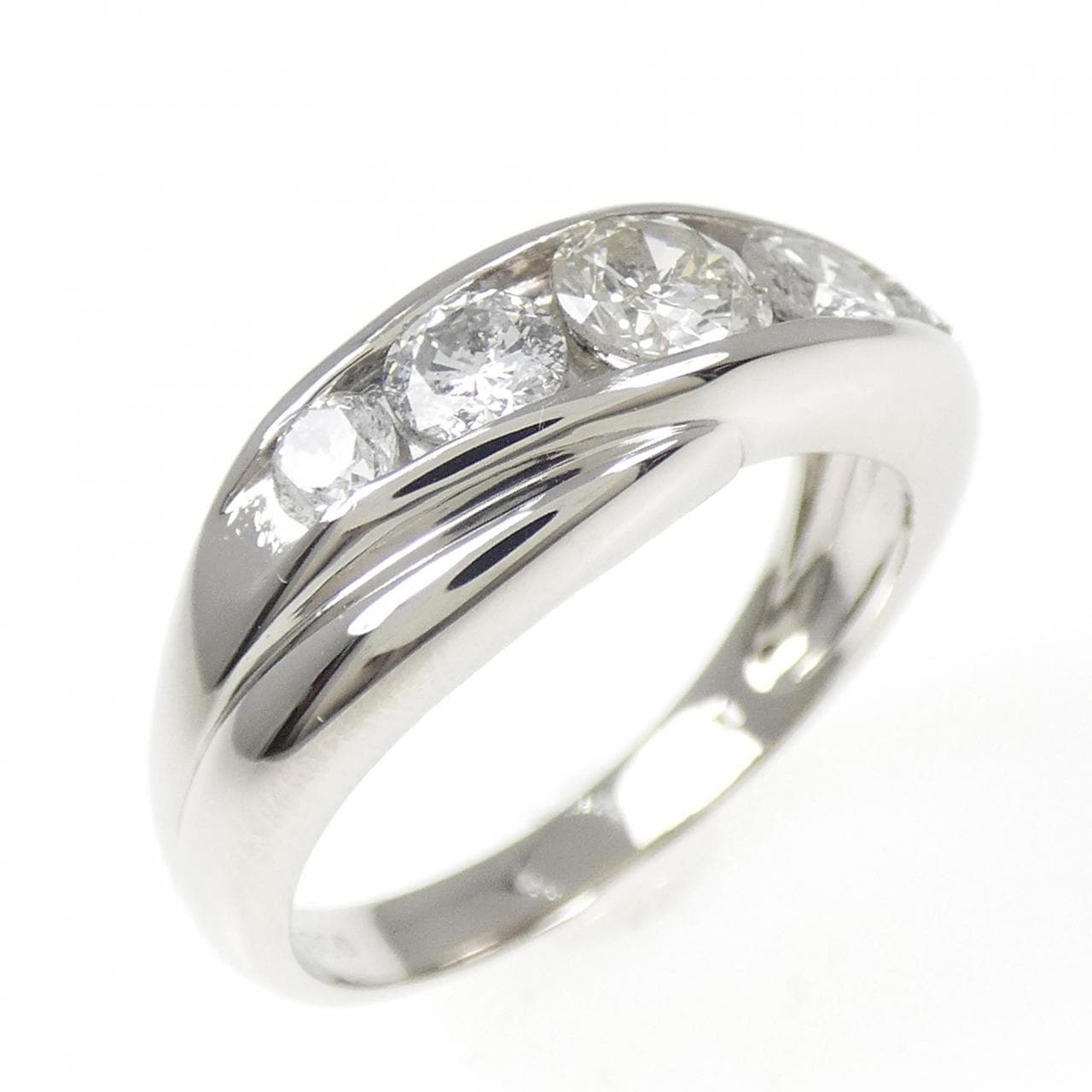 PT900 ダイヤモンド リング 1.01CT