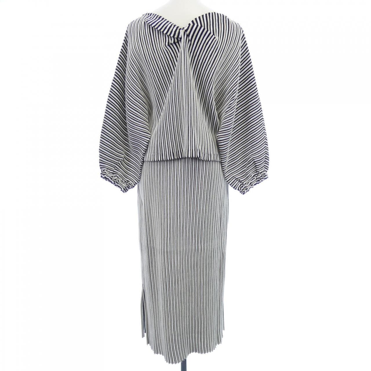 マリリンムーン Marilyn Moon セットアップ