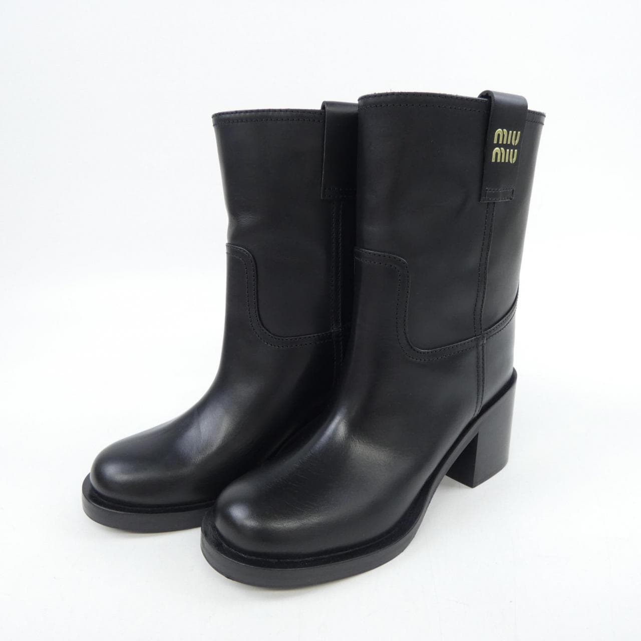 MIU MIU MIU MIU靴子