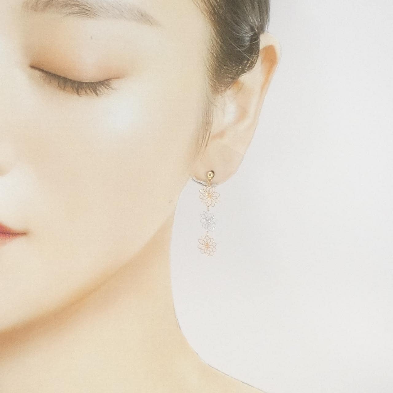 K18スリーカラー ピアス