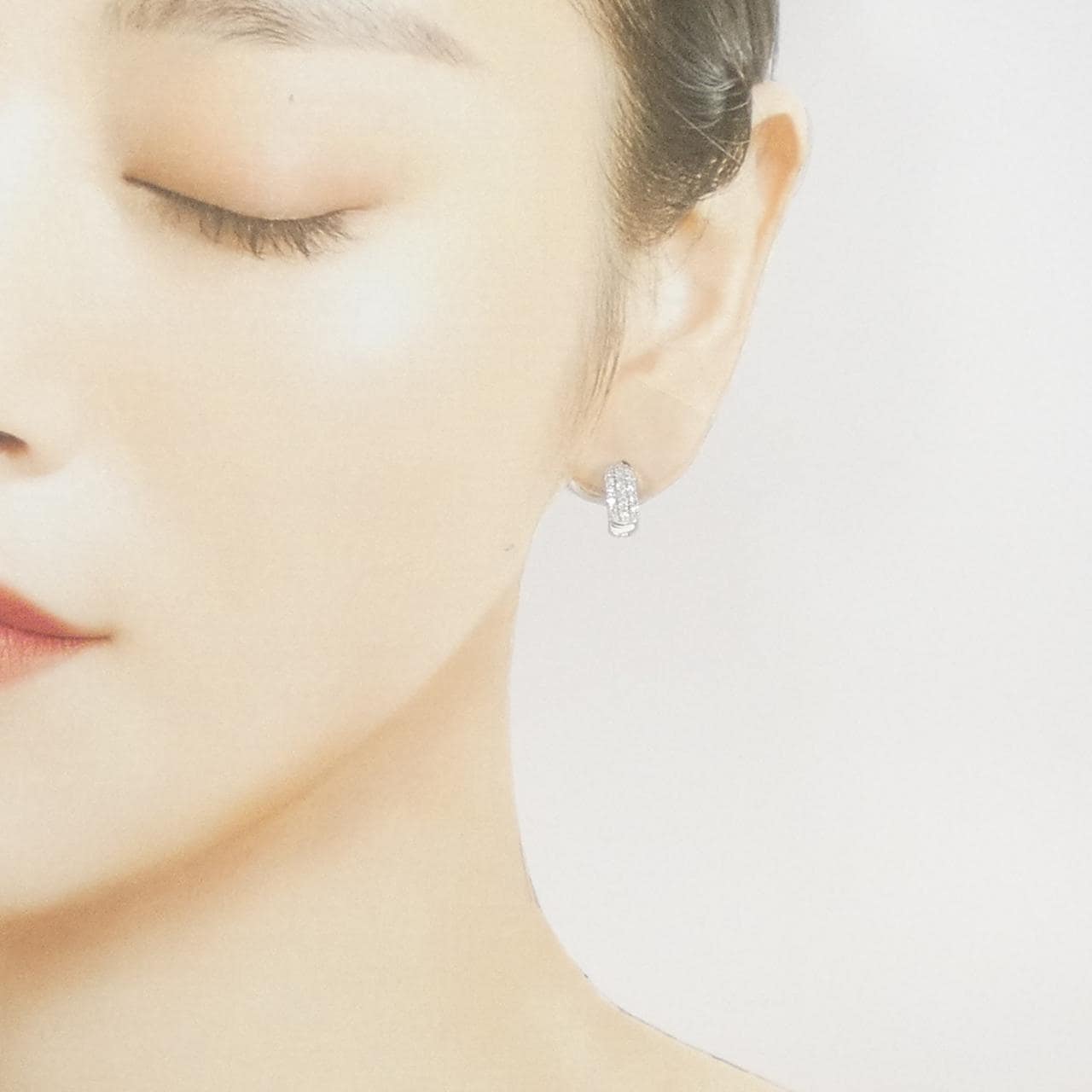 K18WG パヴェ ダイヤモンド ピアス 0.50CT