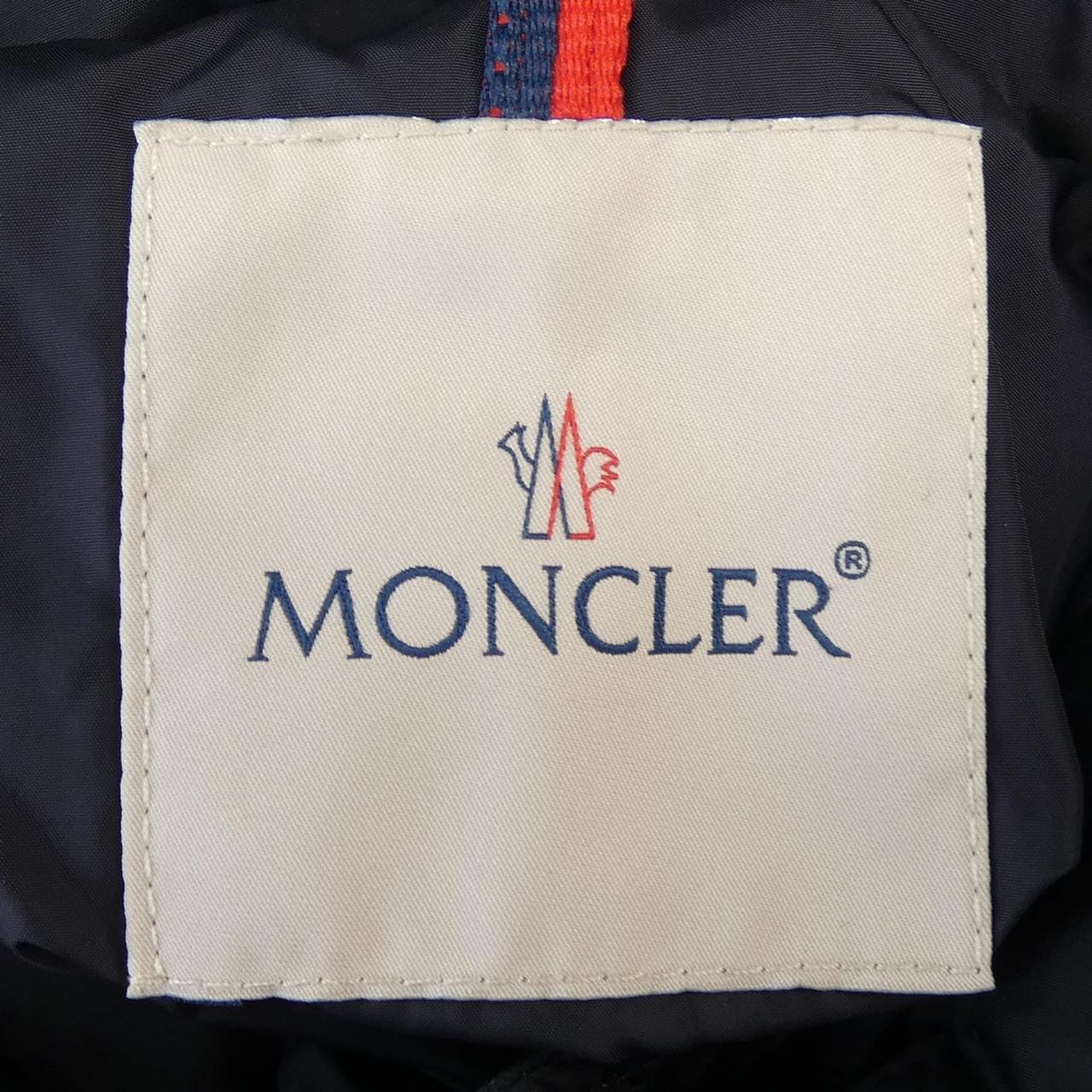 モンクレール MONCLER ダウンジャケット