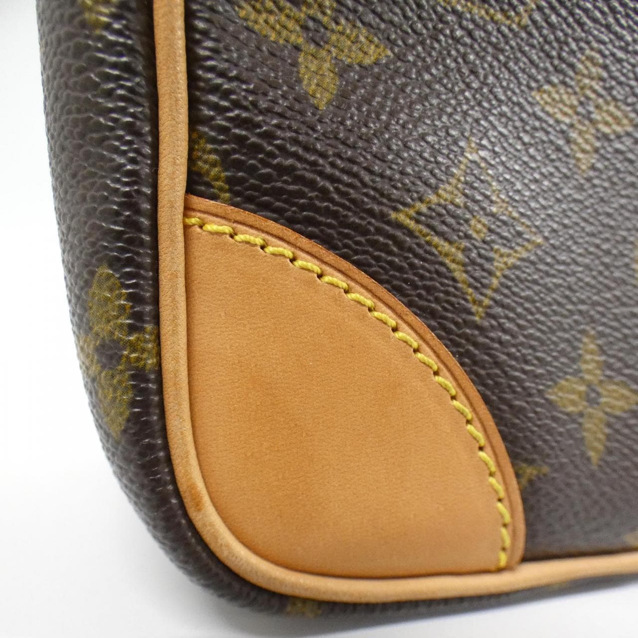 ルイヴィトン モノグラム アマゾン M45236 ショルダーバッグ