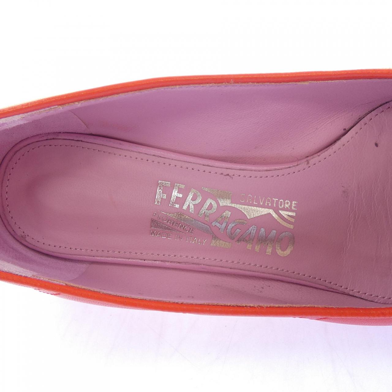サルヴァトーレフェラガモ SALVATORE FERRAGAMO パンプス