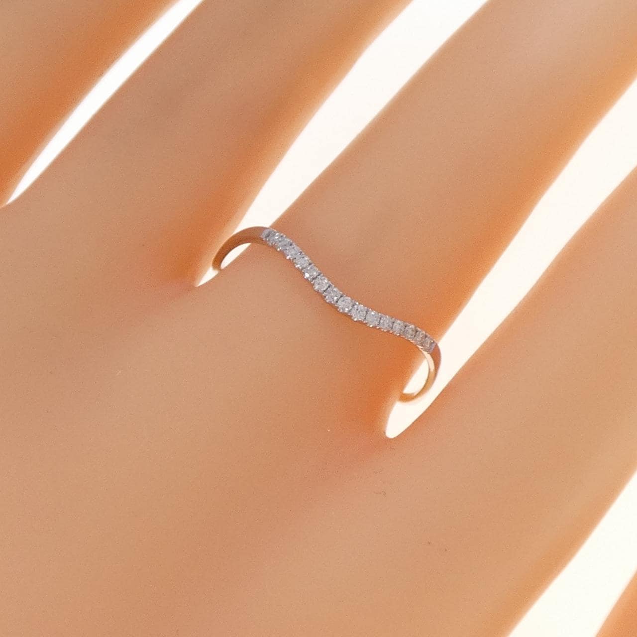 750WG ダイヤモンド リング 0.10CT