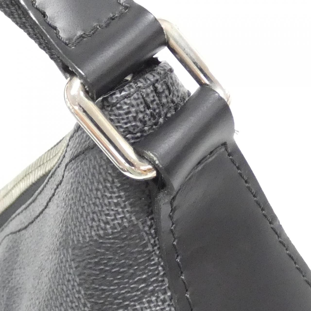 LOUIS VUITTON Damier 石墨色 Mick MM N41106 单肩包
