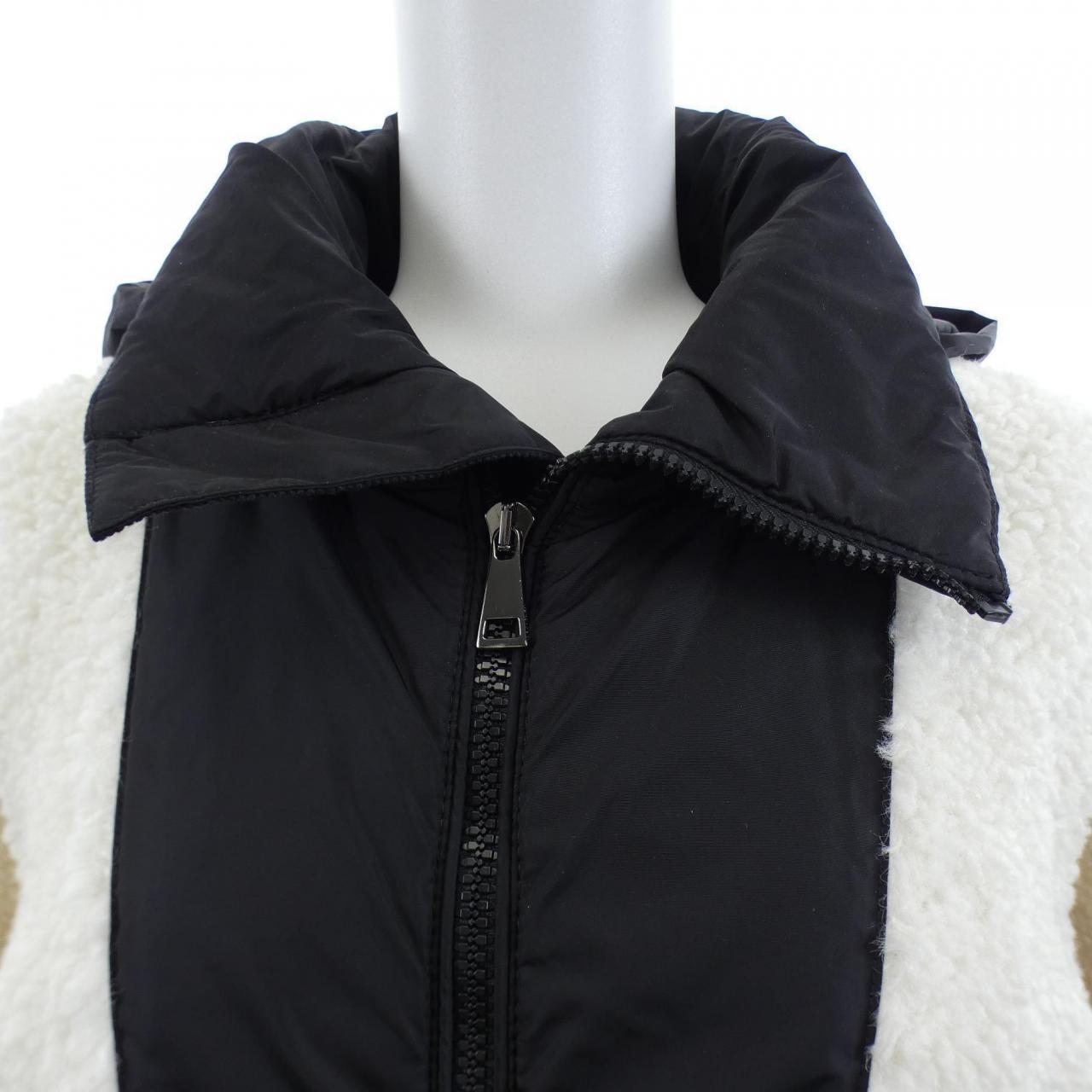 モンクレール MONCLER 20938G73800 ブルゾン