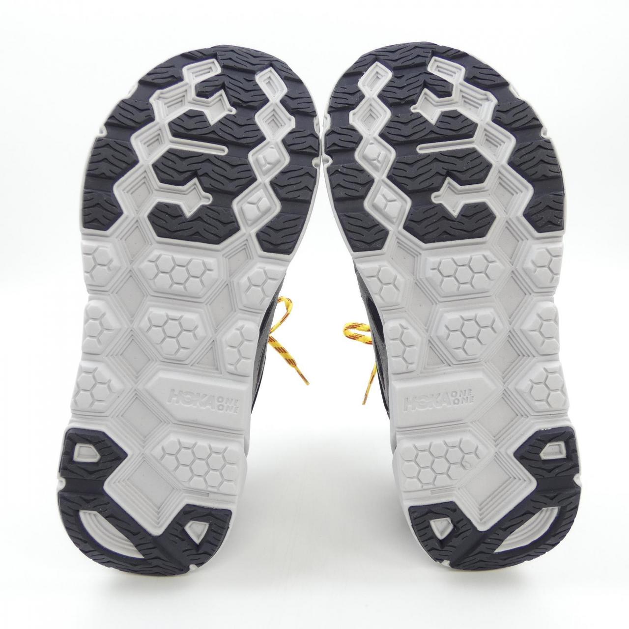 ホカオネオネ HOKA ONE ONE スニーカー