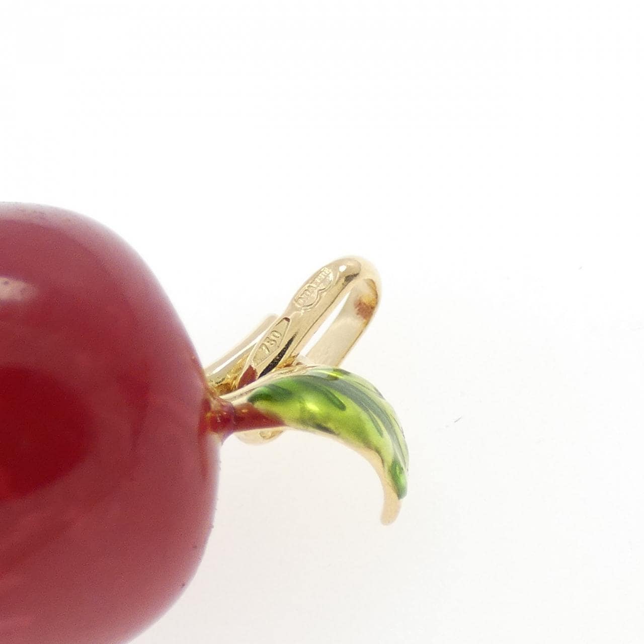 ウノアエレ 樹脂 ペンダント