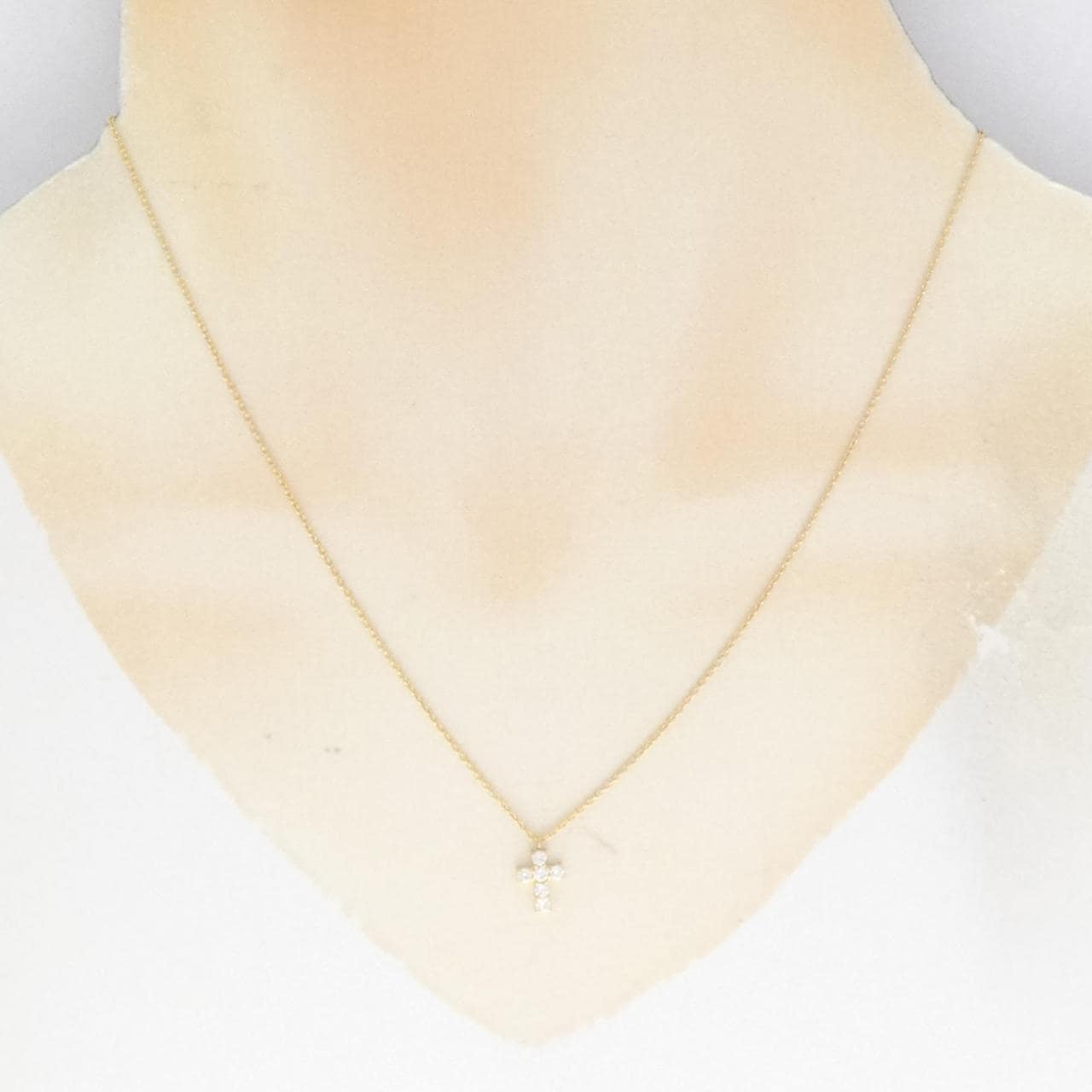 VENDOME cross Diamond necklace 0.18CT