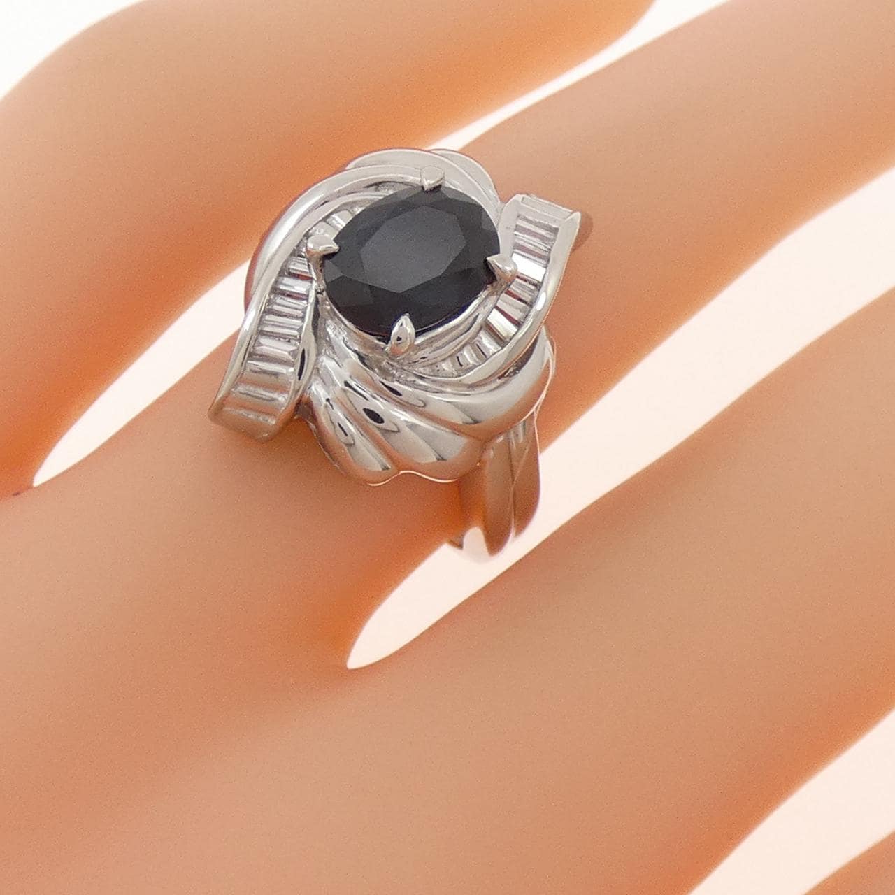 PT900 サファイヤ リング 1.92CT