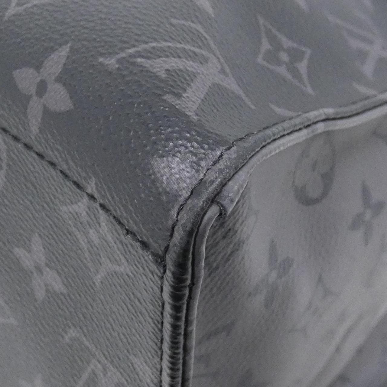 ルイヴィトン モノグラム エクリプス リバース カバ ジップ GM M45379 バッグ