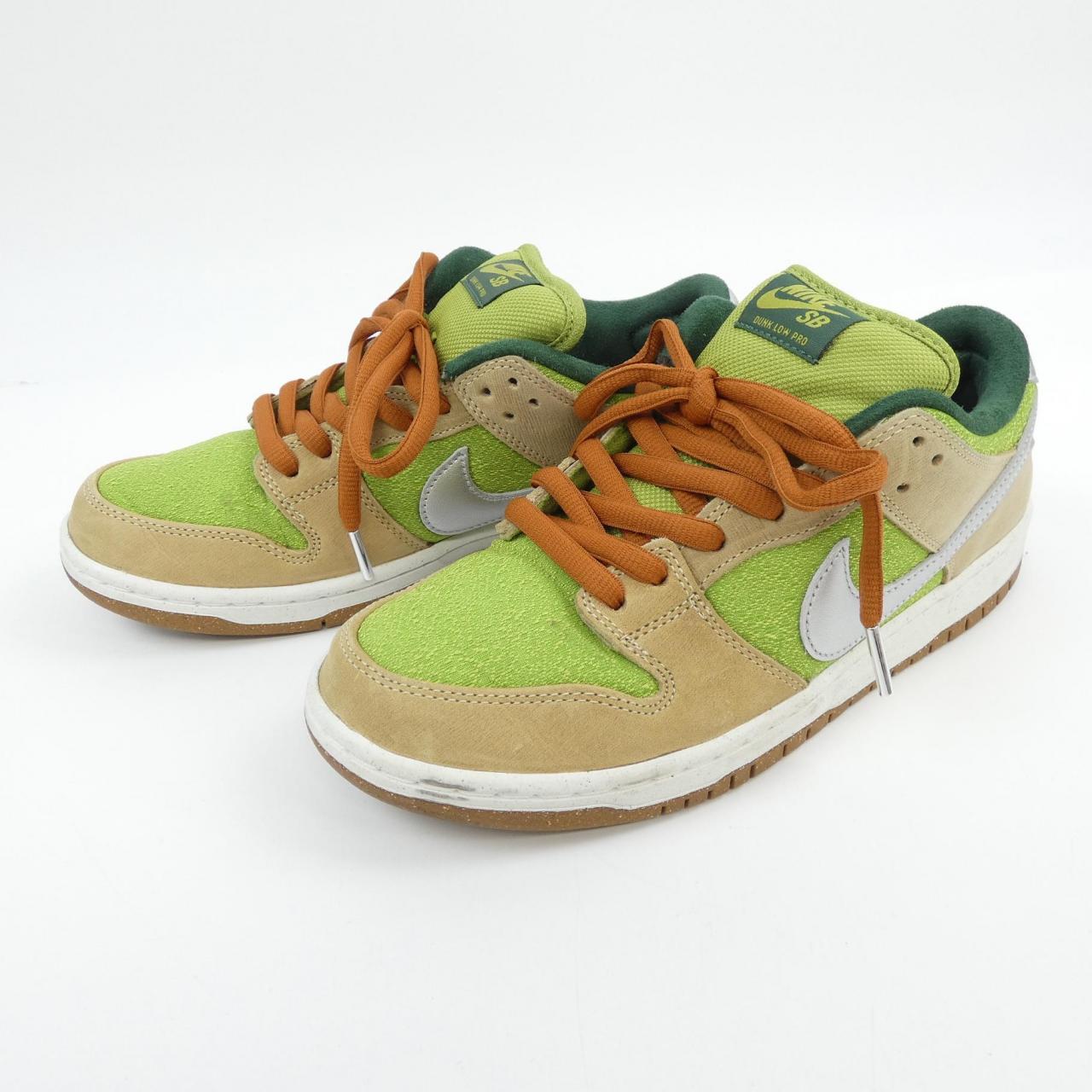 ナイキ NIKE スニーカー