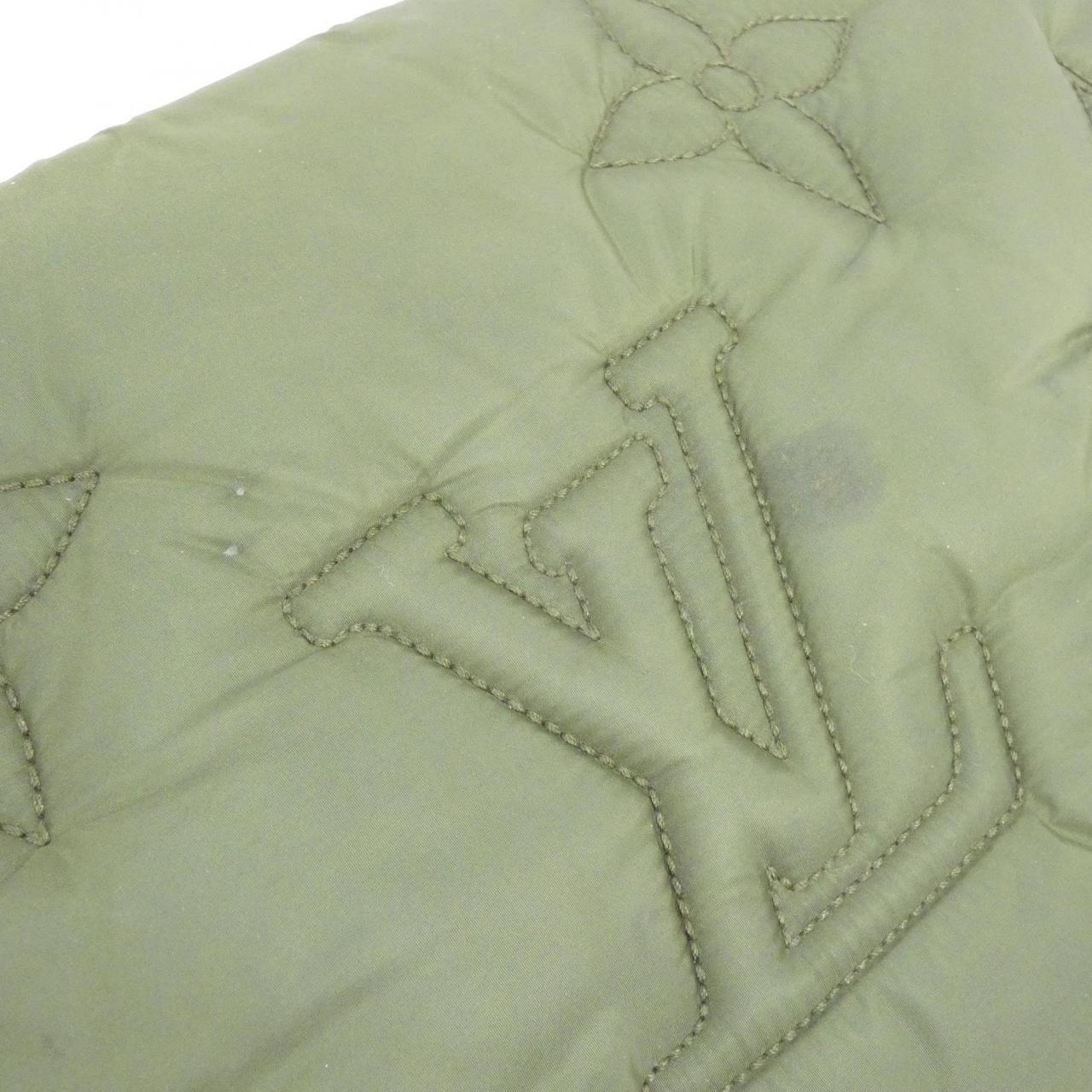 ルイヴィトン LVピロー マキシ ミュルティ ポシェット アクセソワール M58977 ショルダーバッグ