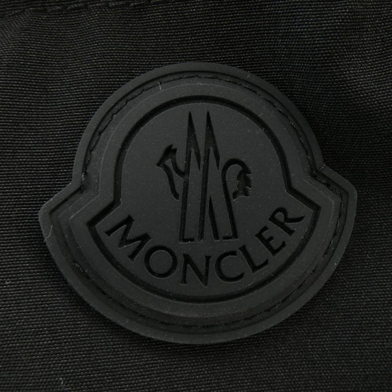 モンクレール MONCLER ダウンジャケット