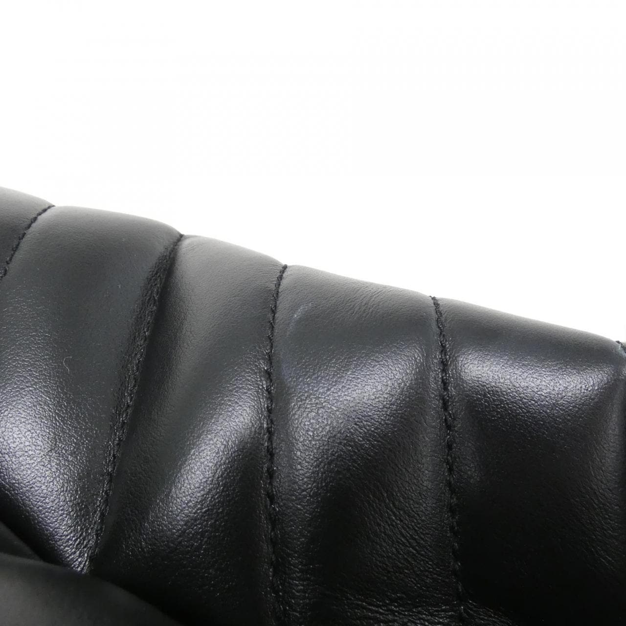 サンローラン LOULOU LARGE 574947 DV727 ショルダーバッグ