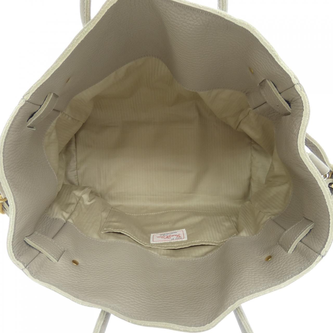 ヤングアンドオルセン YOUNG&OLSEN EMBOSSED LEATHER BELTED BAG