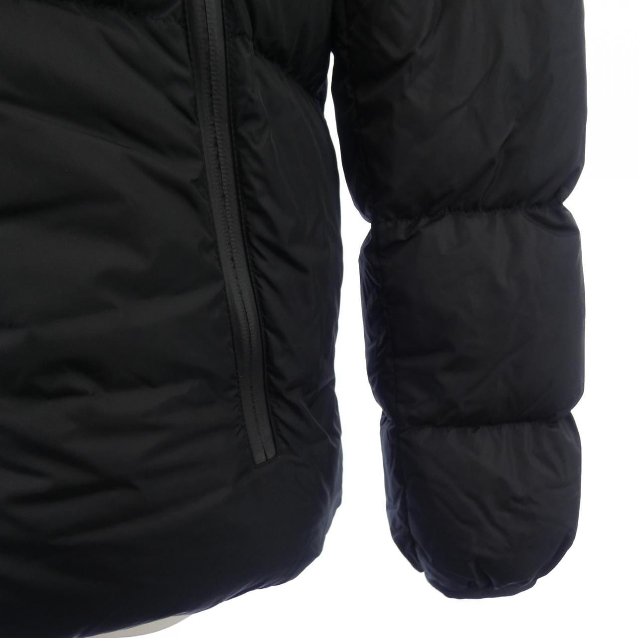 モンクレール MONCLER MONTCLA ダウンジャケット