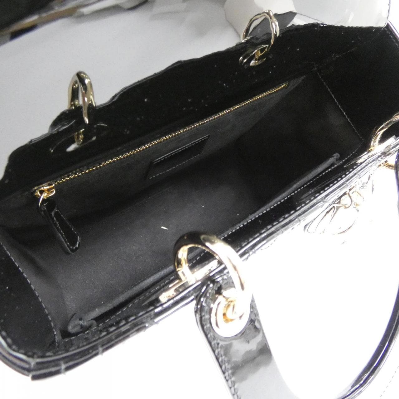 【新品】クリスチャンディオール レディ ディオール ミディアム M0565OWCB バッグ