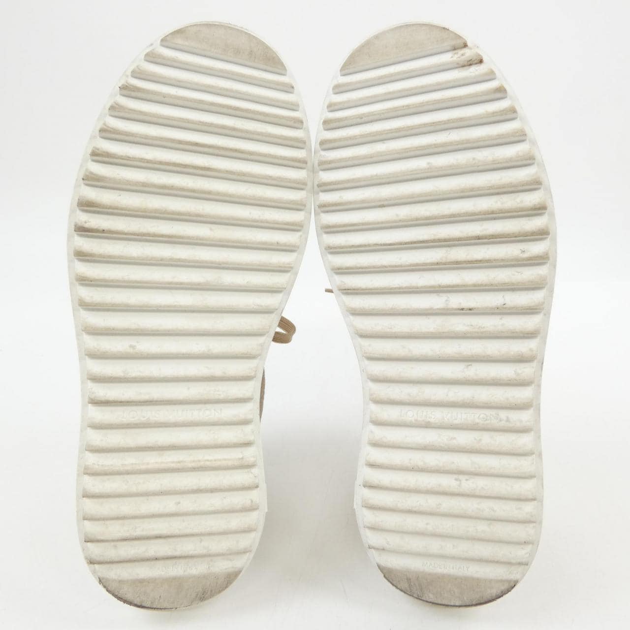 ルイヴィトン LOUIS VUITTON ミニモノグラムエンボス タイムアウトライン スニーカー