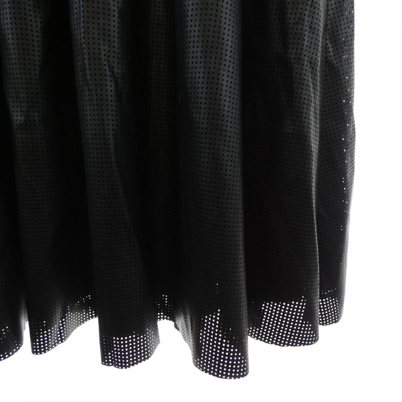 ルーニィ Lounie スカート