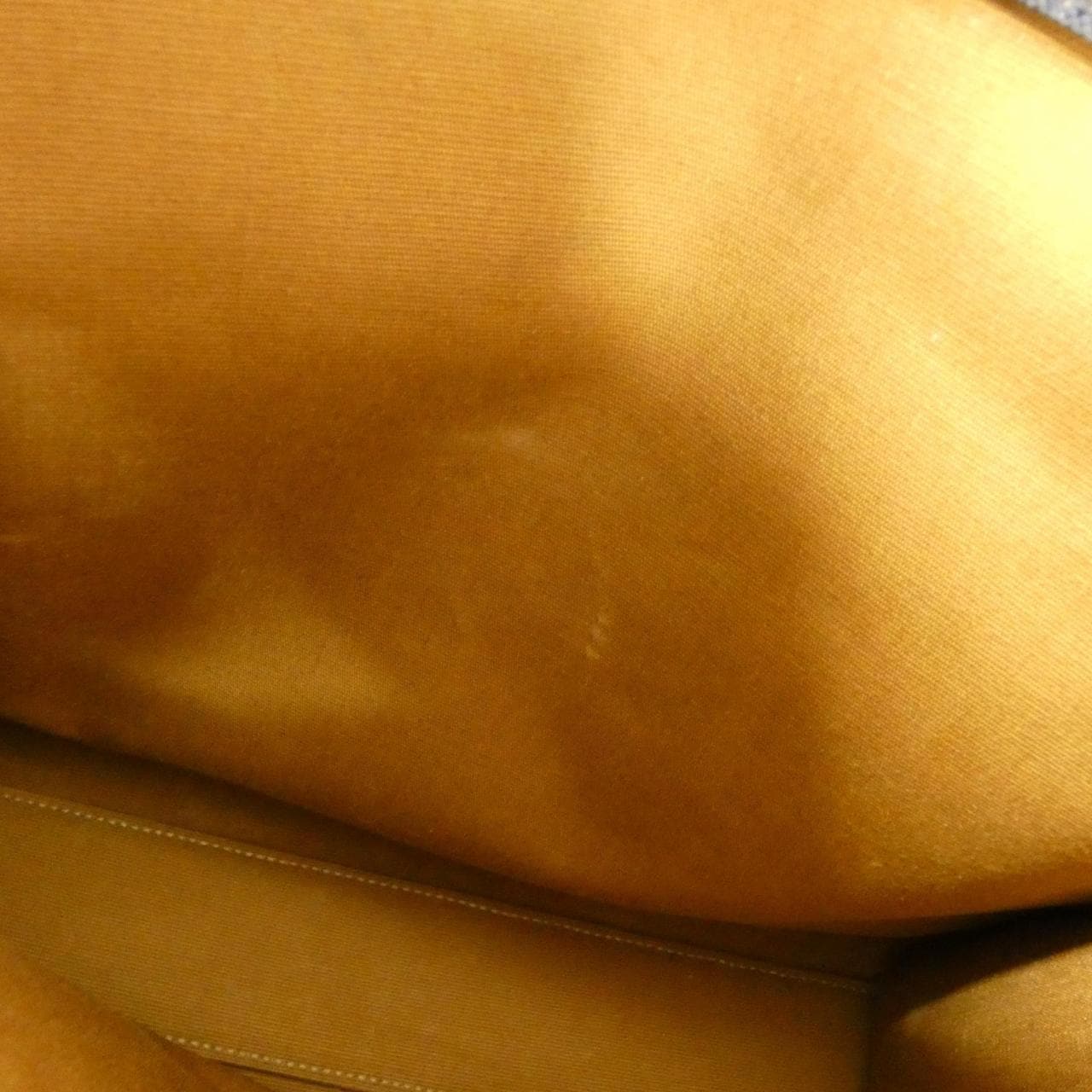 セリーヌ スモール バーティカル カバ 191542BZK バッグ