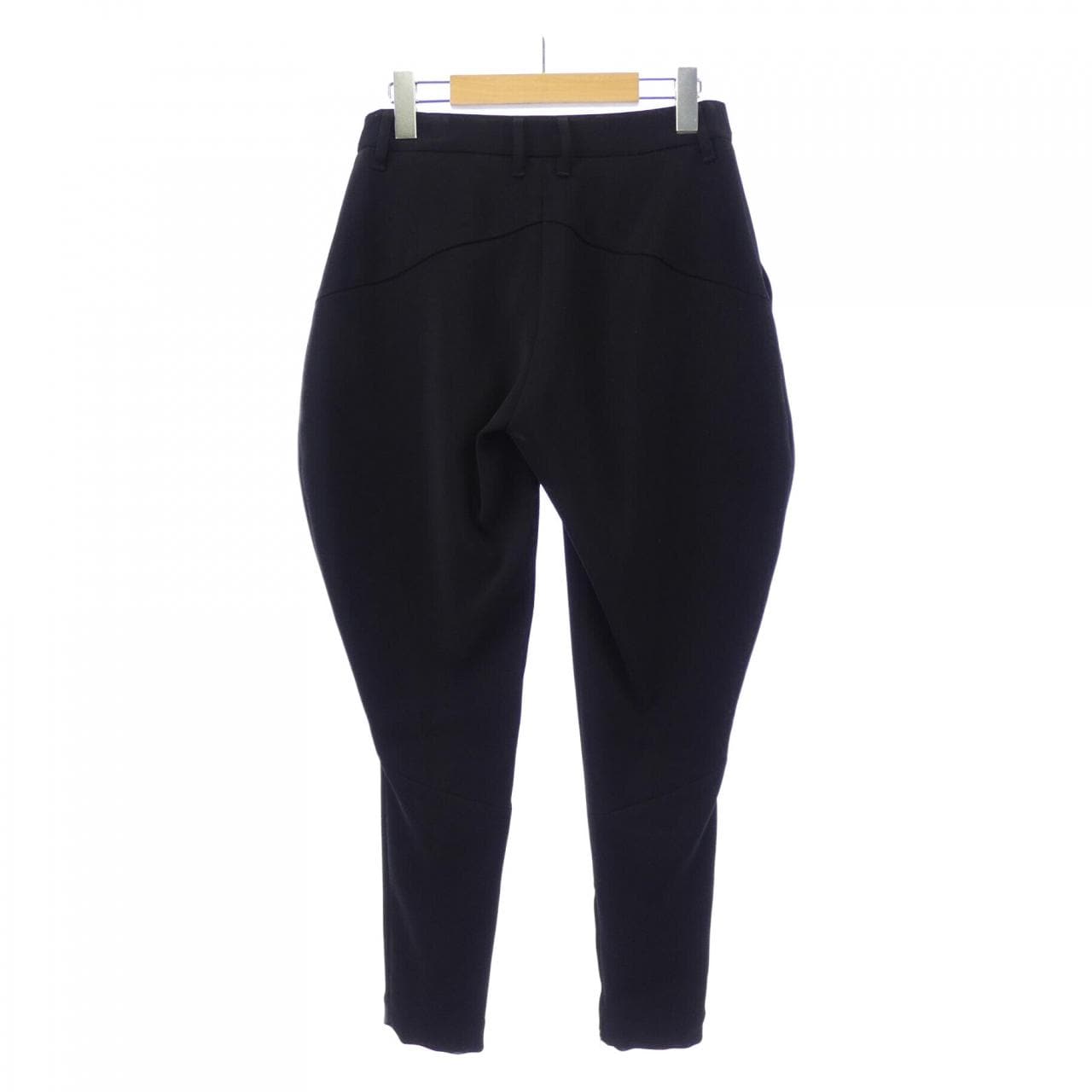 イッセイミヤケ ISSEY MIYAKE IM64FF537 パンツ