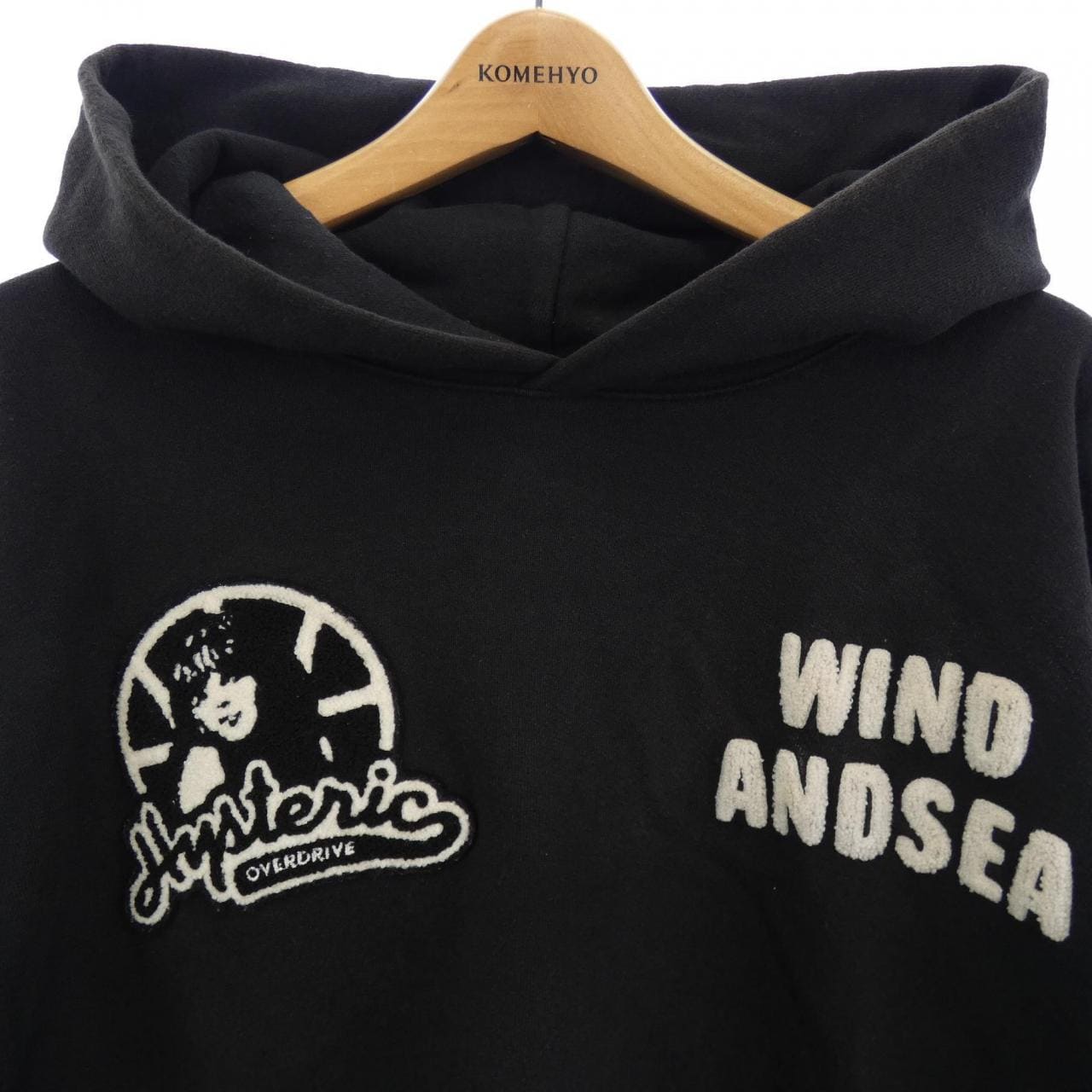 ウィンダンシー WINDANDSEA パーカー