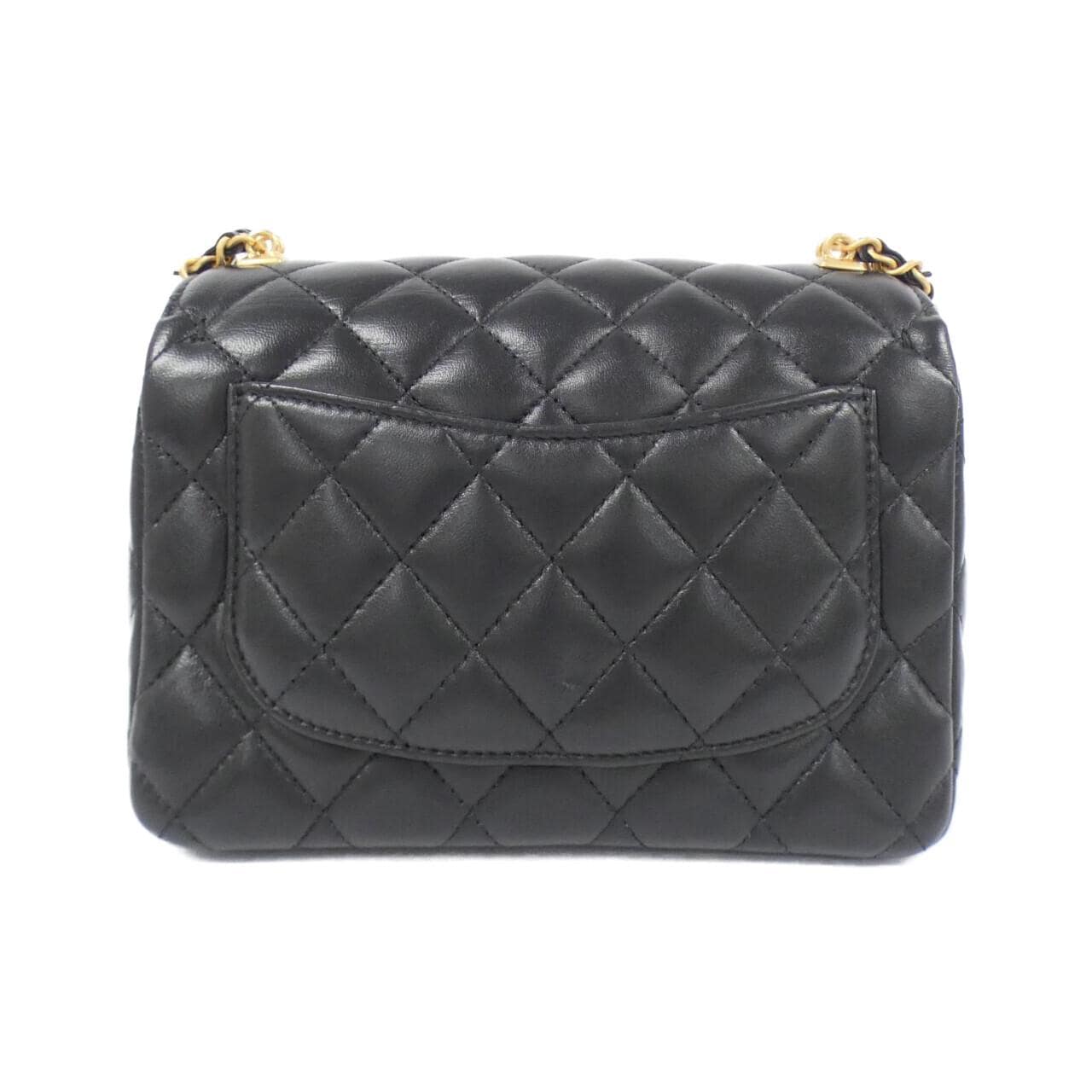 CHANEL shoulder bag