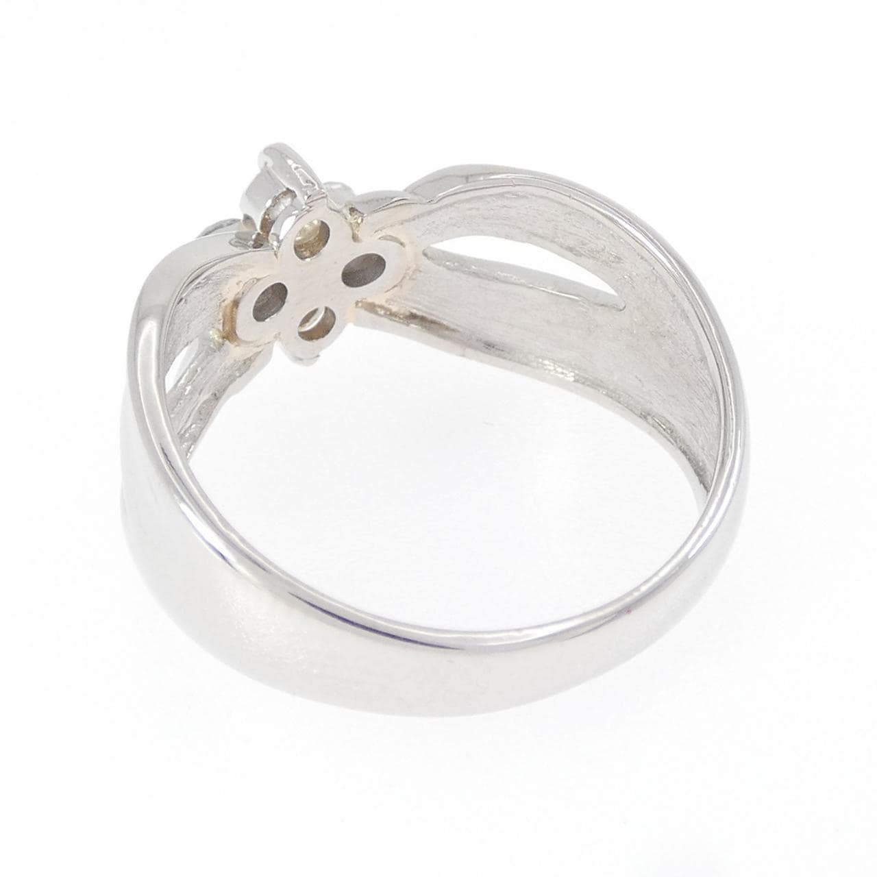 PT900 フラワー ダイヤモンド リング 0.30CT