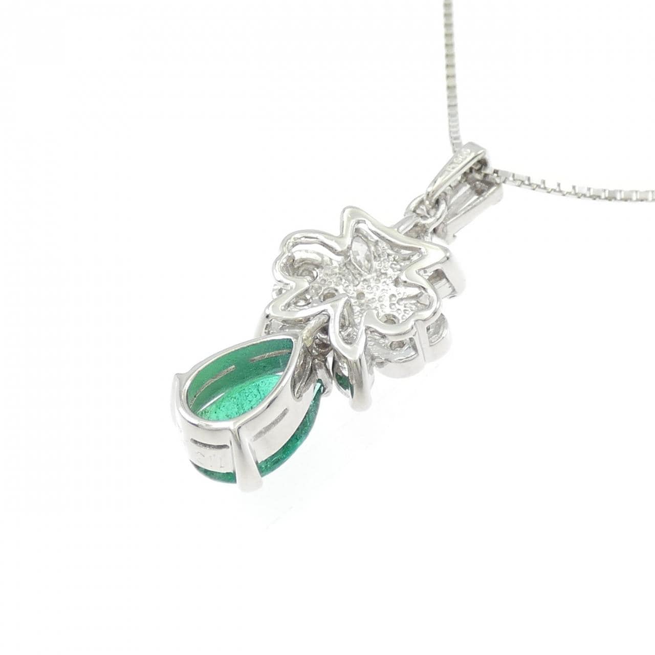 PT900/PT850 エメラルド ネックレス 1.13CT