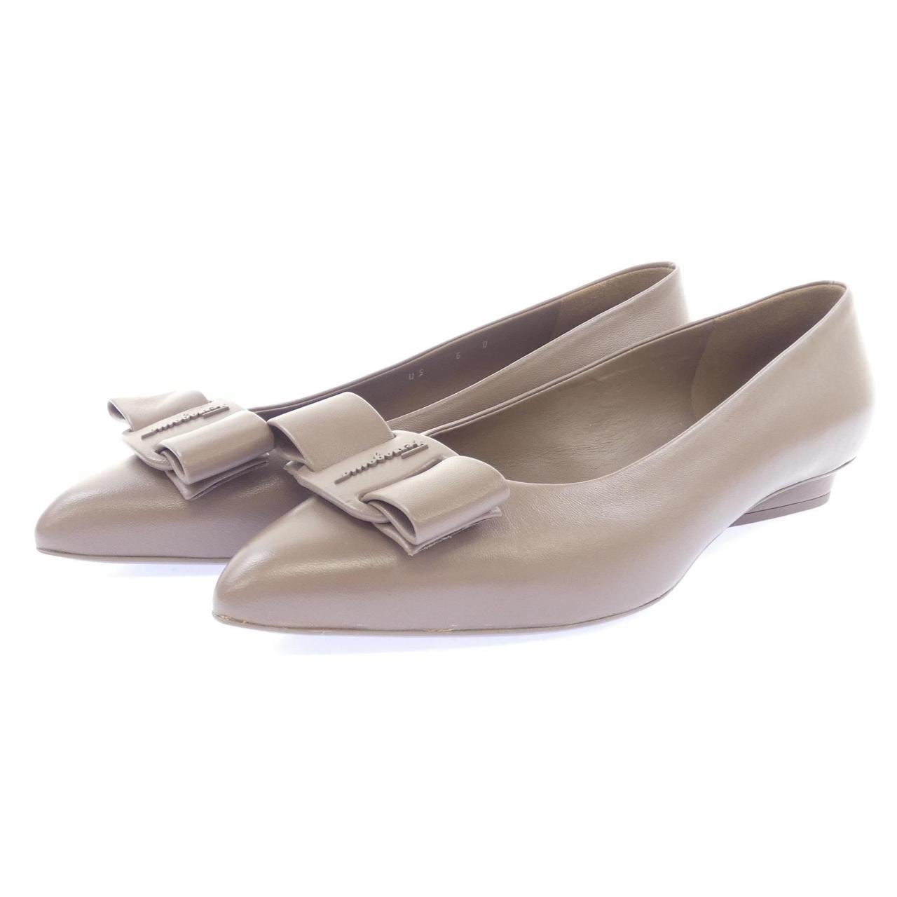 サルヴァトーレフェラガモ SALVATORE FERRAGAMO フラットシューズ