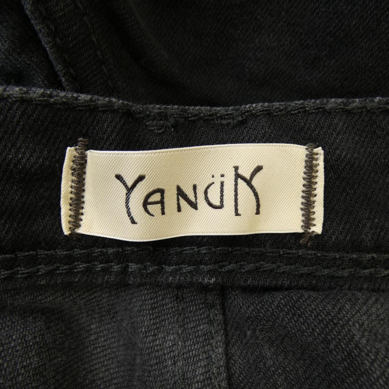 ヤヌーク YANUK パンツ